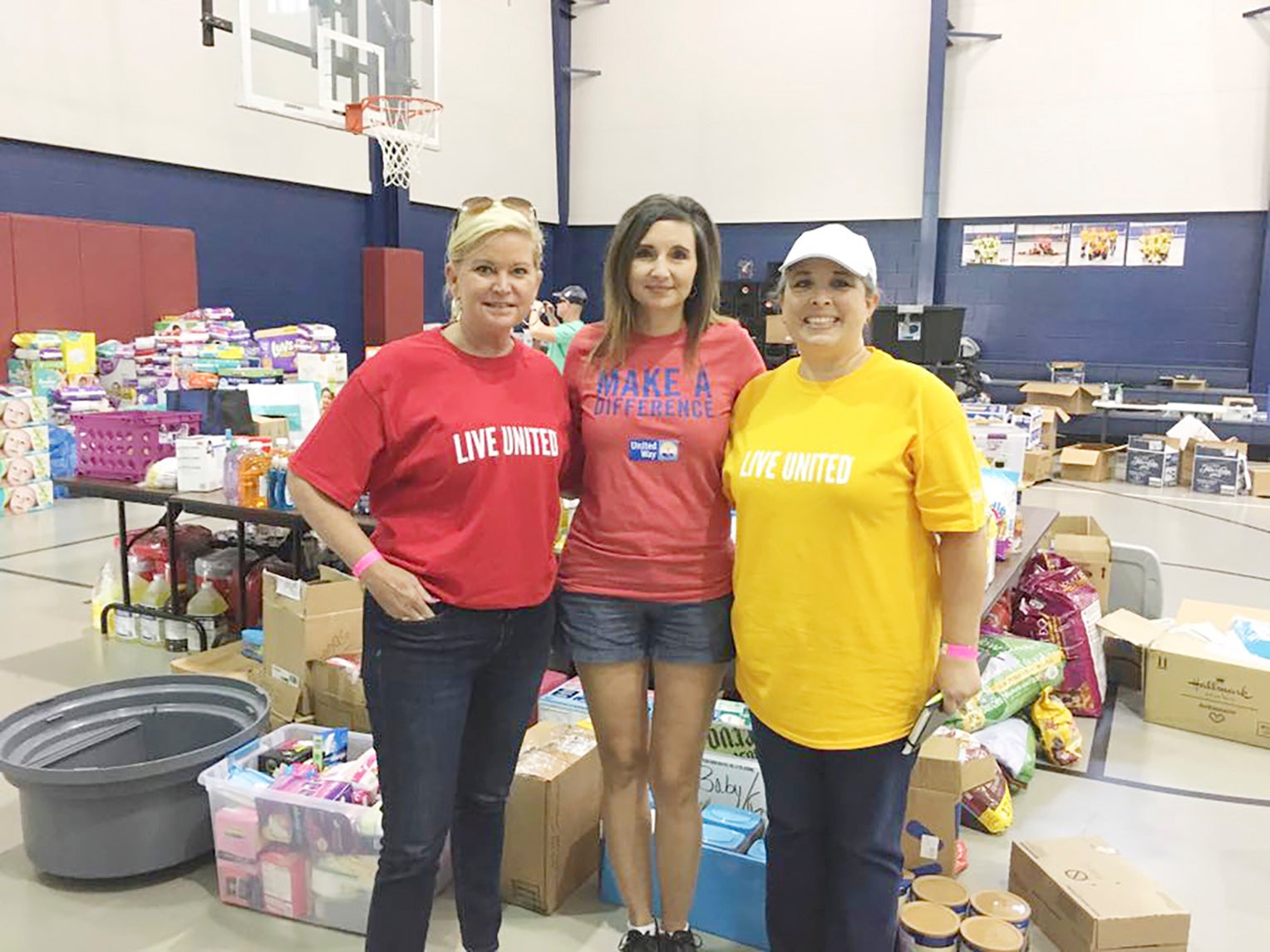 National United Way visits, helps during Harvey - Orange Leader ...